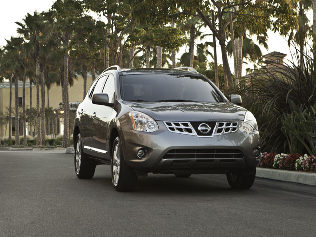 A WHOLE NEW WAY TO MAKE DRIVING FUN The Nissan Rogue is more handsome and 